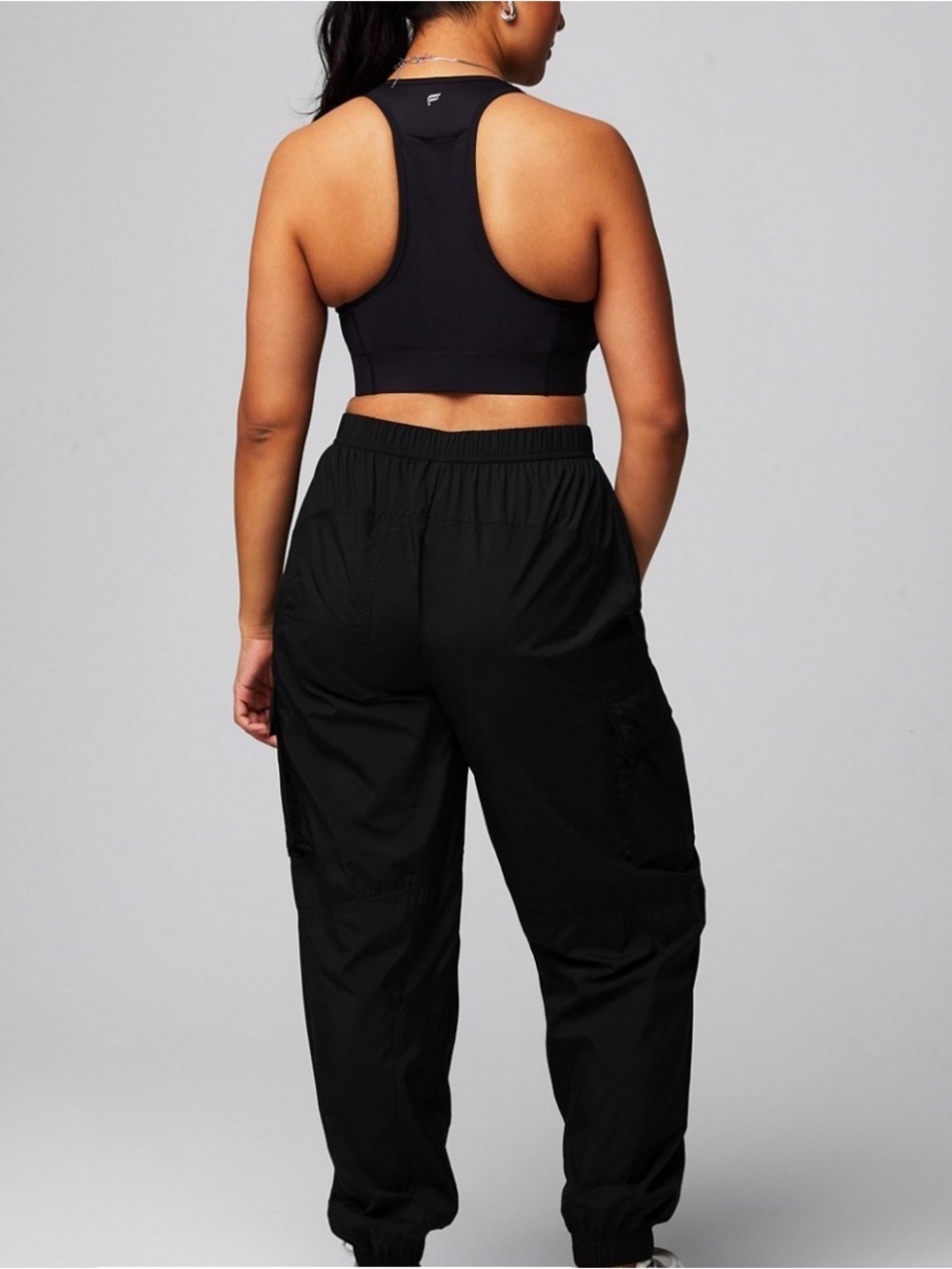 Fabletics Black Lightweight Cargo Parachute Jogger Women’s Size XL NWT - Picture 2 of 10